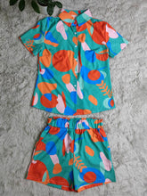 Zweiteilige Kurzarm-Print-Shirts und Shorts